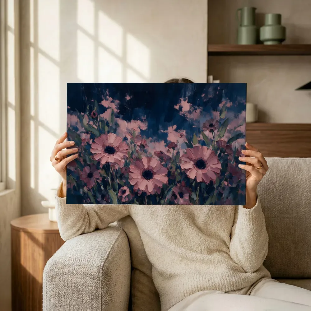 Sfeerimpressie: Gerbera onder de hemel in oudroze terwijl het omhoog wordt gehouden