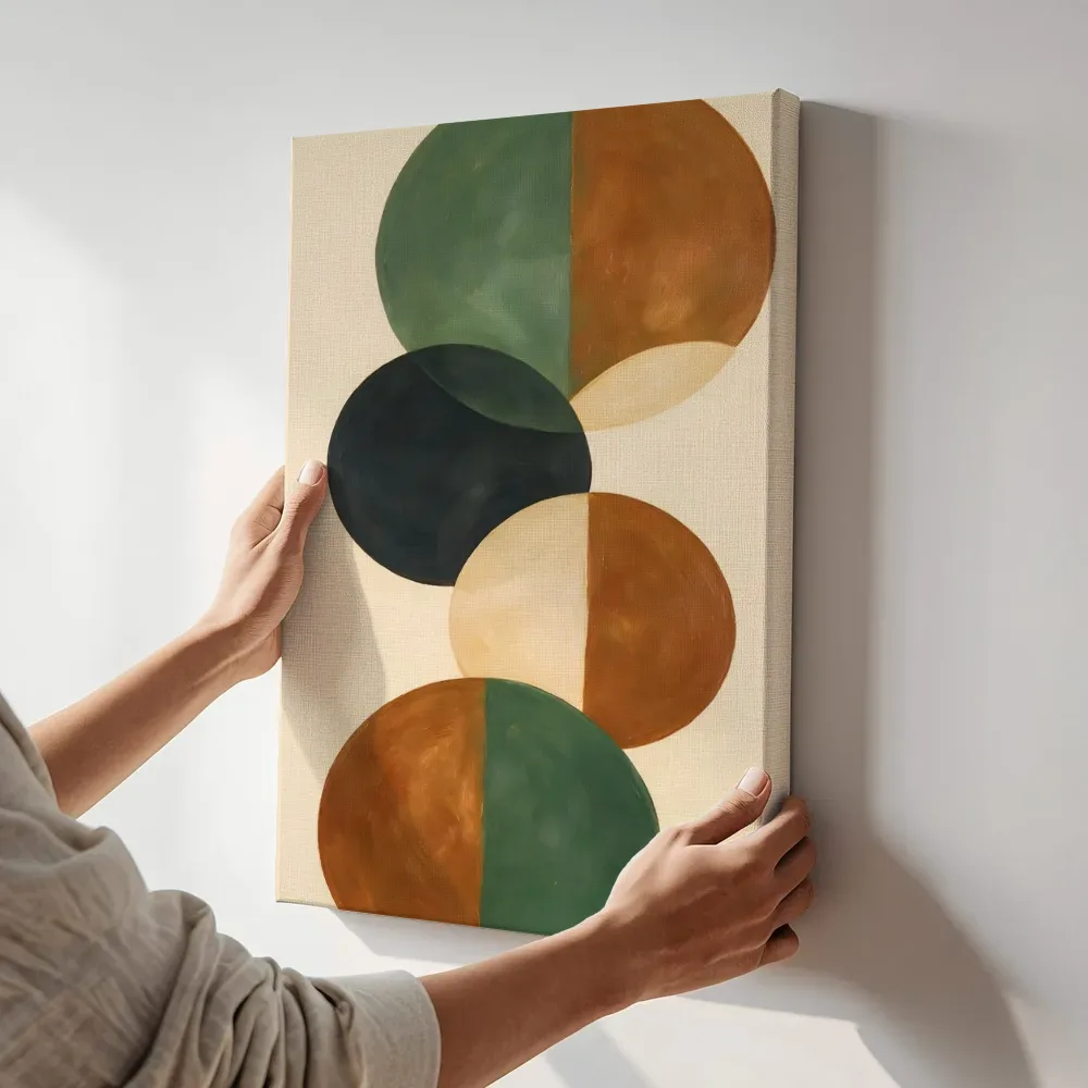 Sfeerimpressie: Gestapelde cirkels Geometric Earth 15 terwijl het aan de muur wordt gehangen