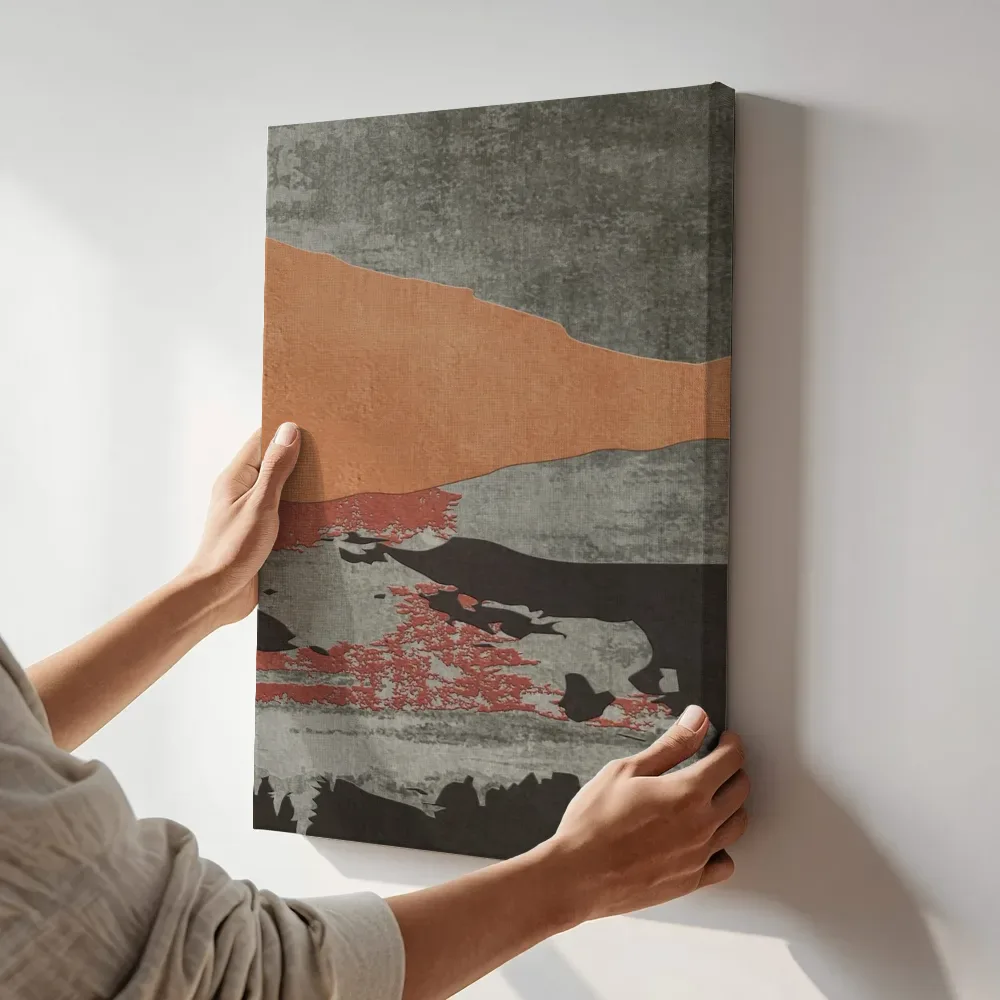 Sfeerimpressie: Gestileerd berglandschap in oranje terwijl het aan de muur wordt gehangen