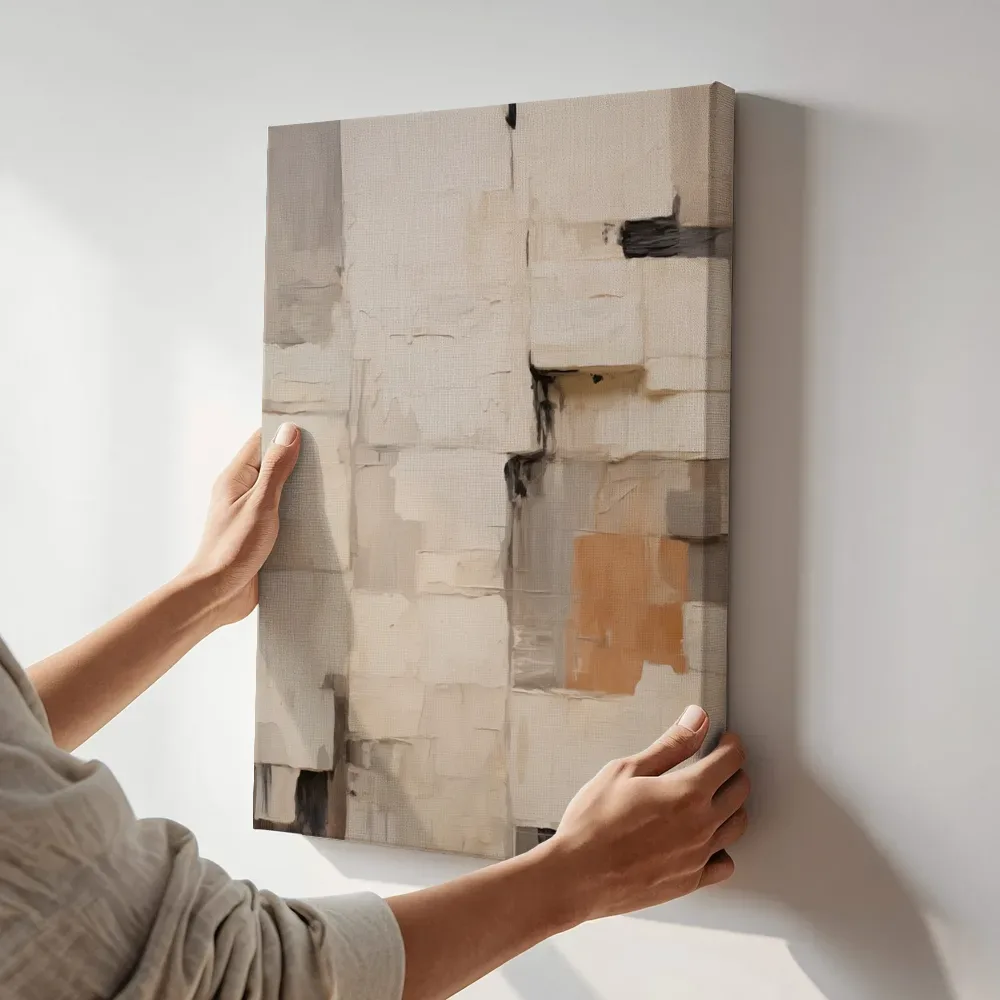 Sfeerimpressie: Getextureerd blokkenpatroon terwijl het aan de muur wordt gehangen