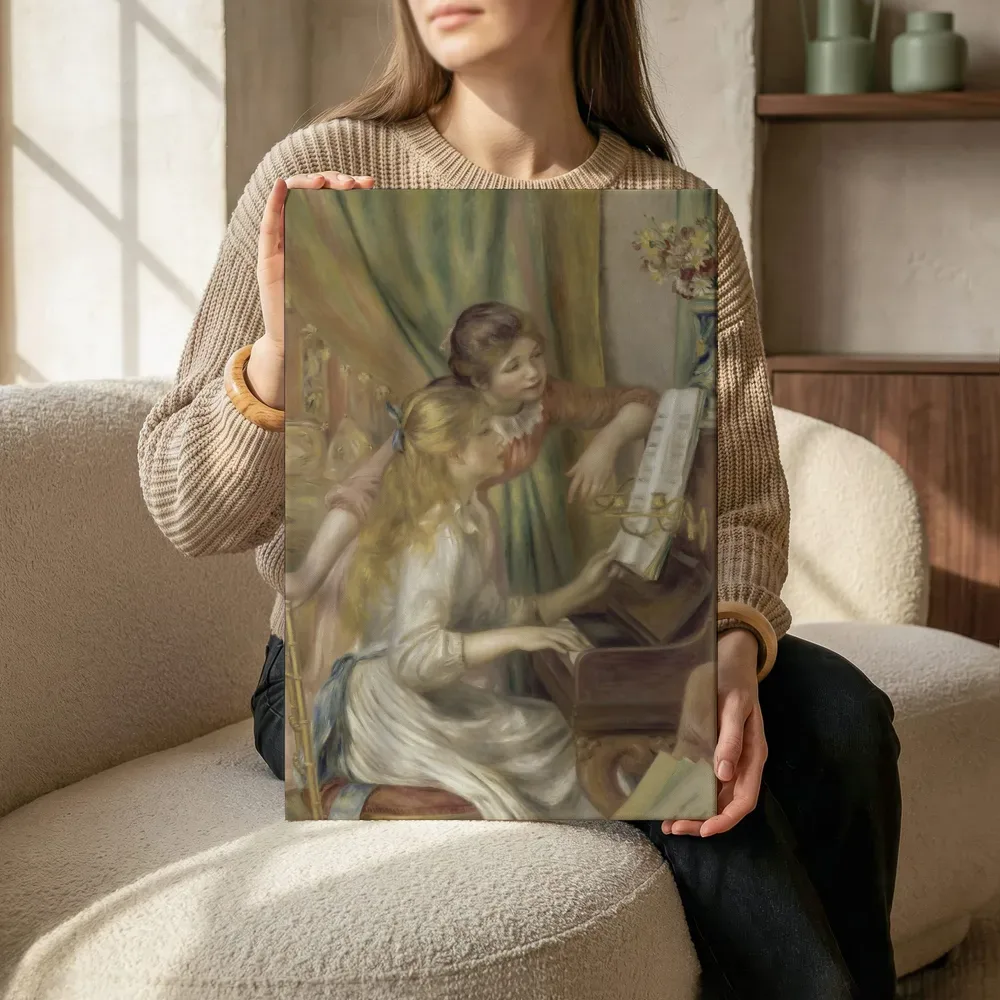 Sfeerimpressie: Meisjes aan de piano van Pierre-Auguste Renoir terwijl het zittend wordt getoond