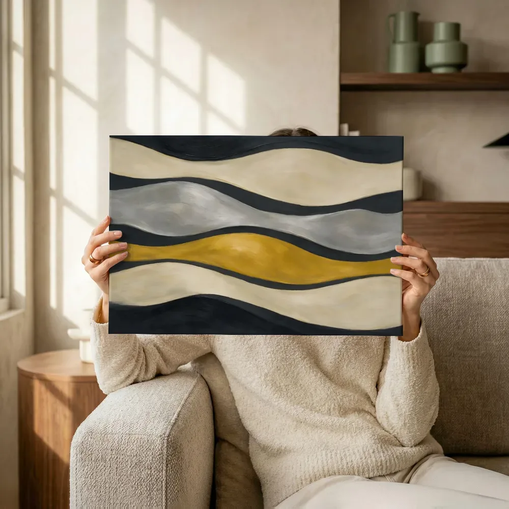 Sfeerimpressie: Golvende banen Textured Minimalism in grafietgrijs terwijl het omhoog wordt gehouden