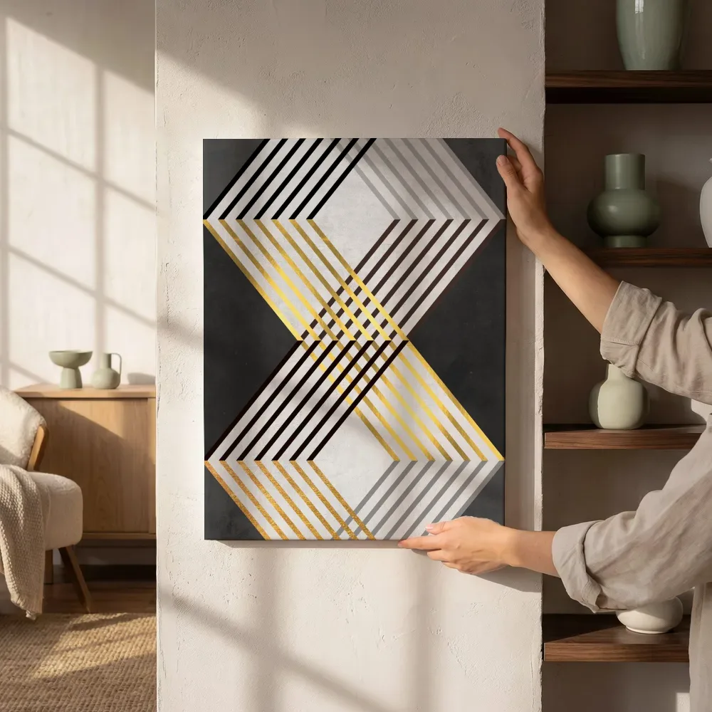 Sfeerimpressie: Gouden zigzag chevron patroon naast de kast