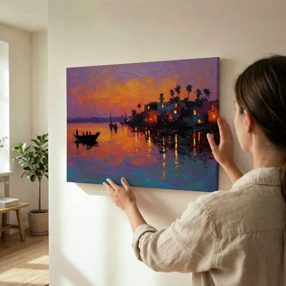 Sfeerimpressie: Havenstadje bij zonsondergang terwijl het wordt opgehangen