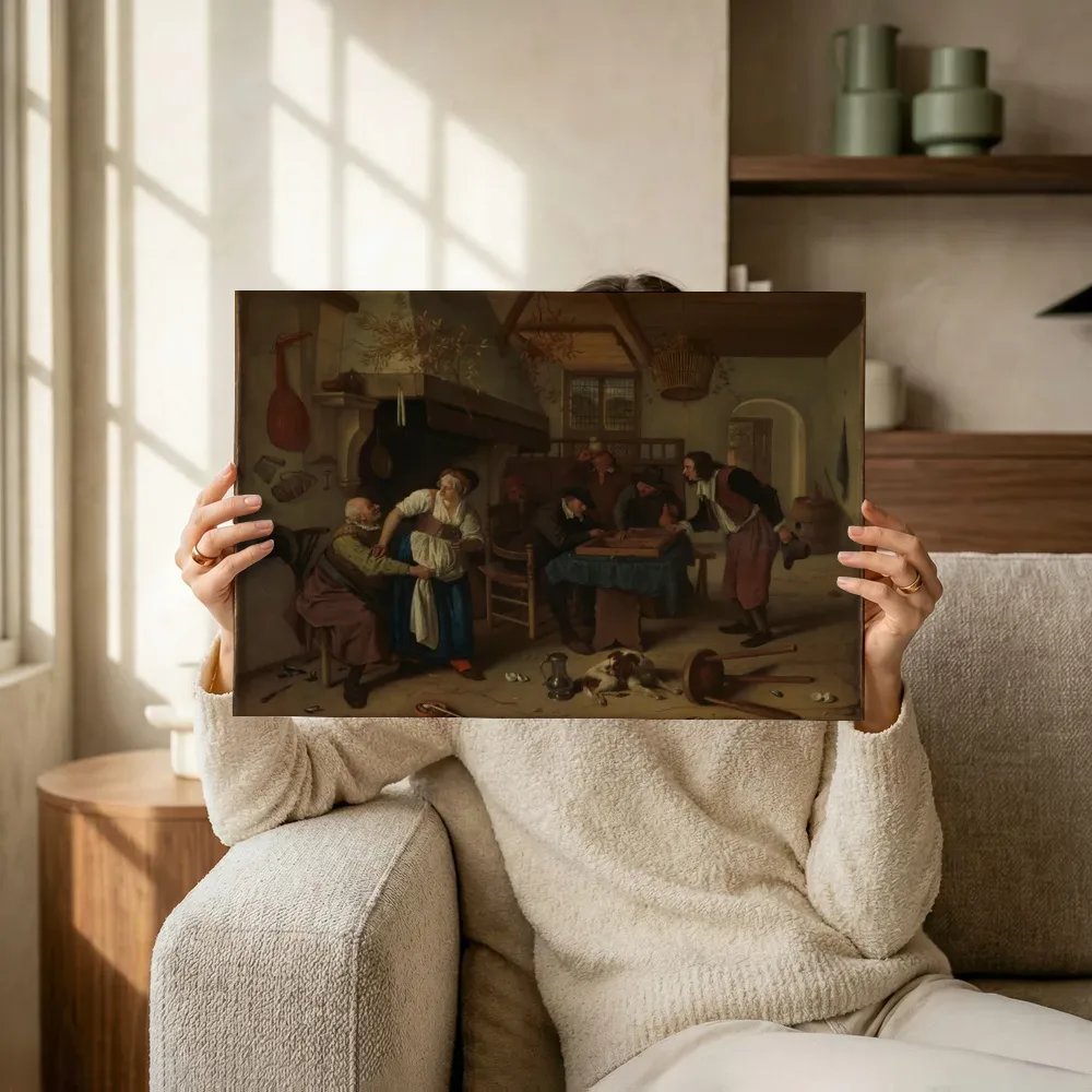 Sfeerimpressie: Herberginterieur met een oude man en triktrakspelers, bekend als Tweeerlei spel van Jan Steen terwijl het omhoog wordt gehouden