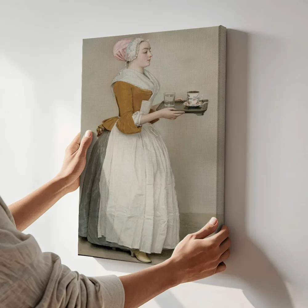 Sfeerimpressie: Het chocolademeisje van Jean Etienne Liotard terwijl het aan de muur wordt gehangen