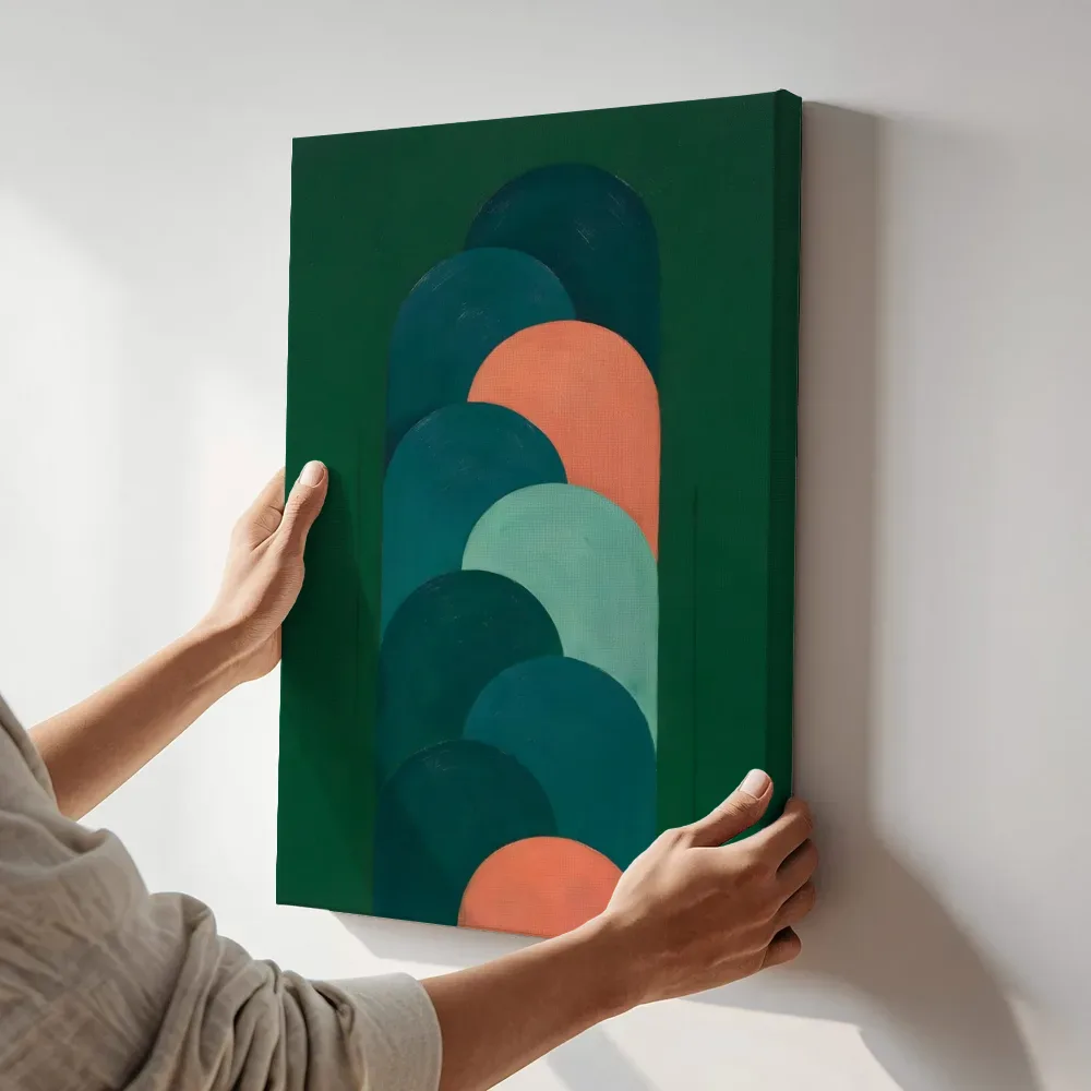 Sfeerimpressie: Hoge bogen Retro Shapes in petrolblauw terwijl het aan de muur wordt gehangen