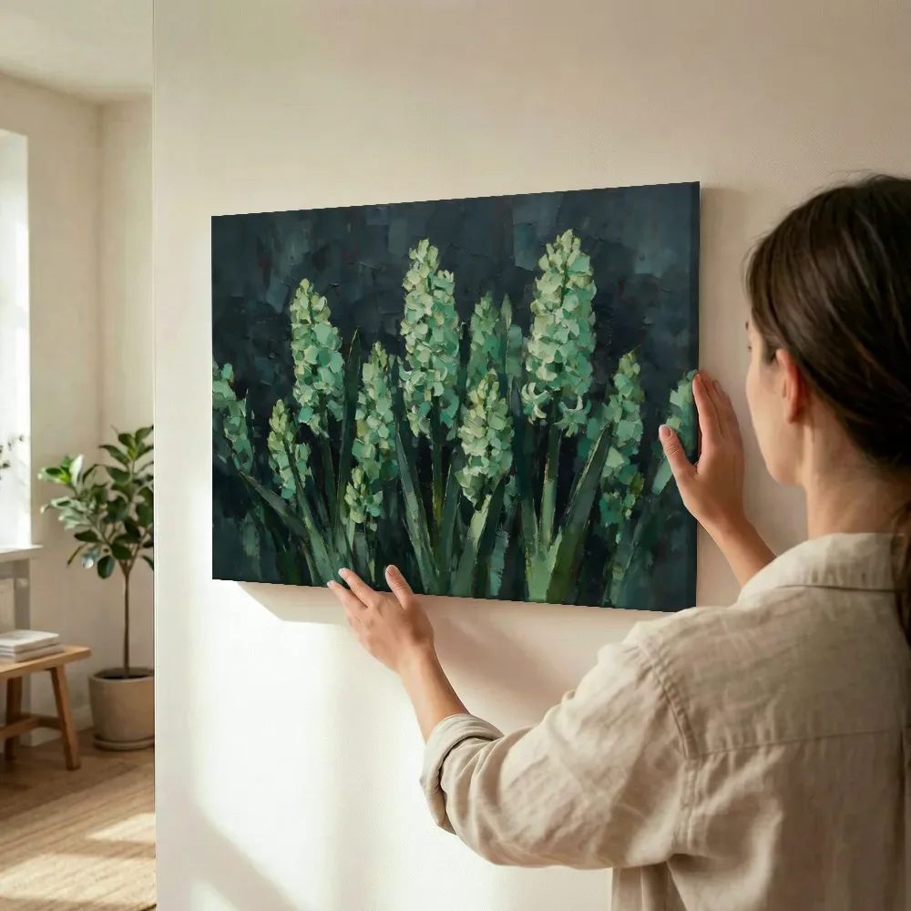 Sfeerimpressie: Hyacint in groepjes in mint terwijl het wordt opgehangen