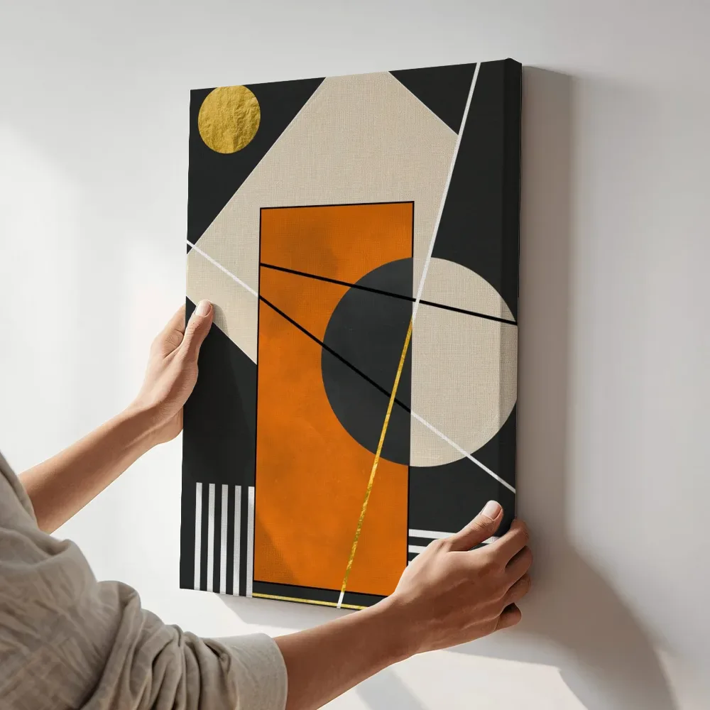 Sfeerimpressie: Kandinsky geometrie terracotta terwijl het aan de muur wordt gehangen