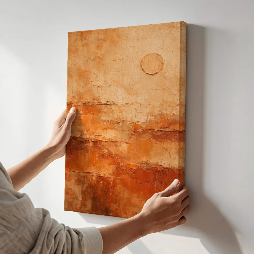 Sfeerimpressie: Kleine Cirkel Meswerk in Terracotta terwijl het aan de muur wordt gehangen