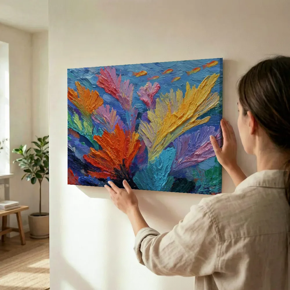 Sfeerimpressie: Abstracte koraaltuin terwijl het wordt opgehangen