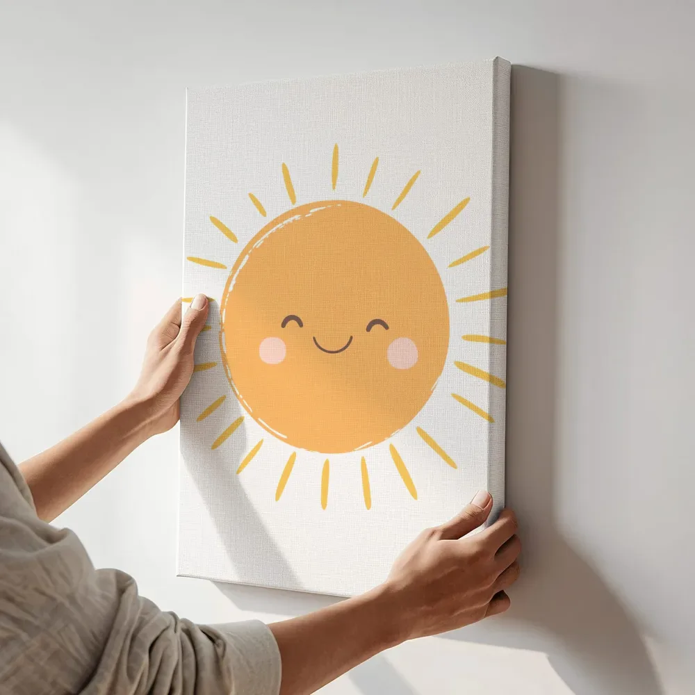 Sfeerimpressie: Lachende zon terwijl het aan de muur wordt gehangen