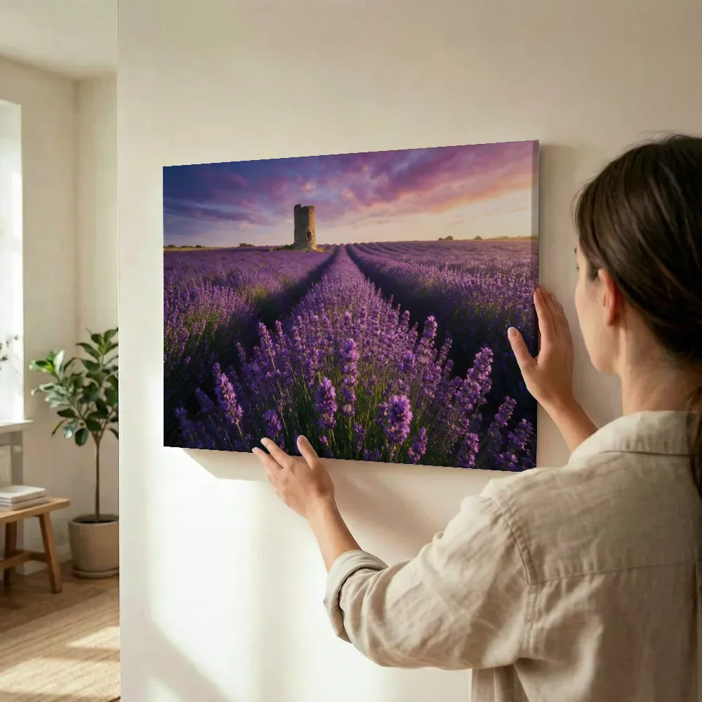 Sfeerimpressie: Lavendel bij het gouden uur 15 terwijl het wordt opgehangen