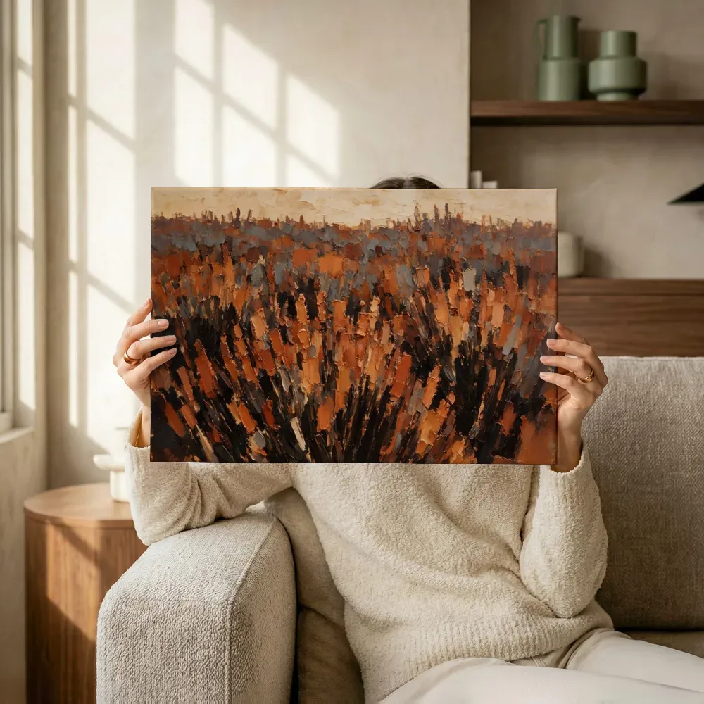 Sfeerimpressie: Lavendel in het landschap in terracotta terwijl het omhoog wordt gehouden