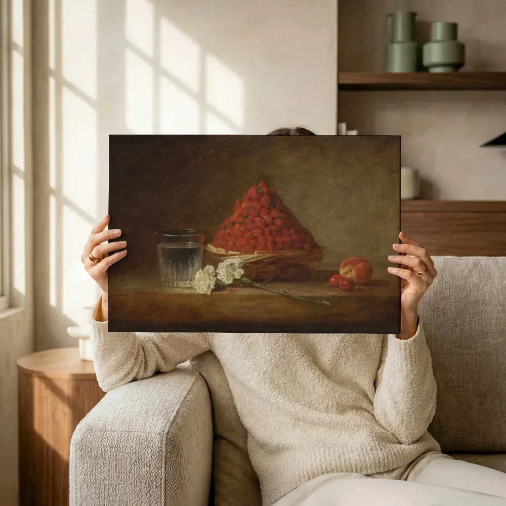 Sfeerimpressie: De mand met bosaardbeien van Jean-Baptiste-Siméon Chardin terwijl het omhoog wordt gehouden