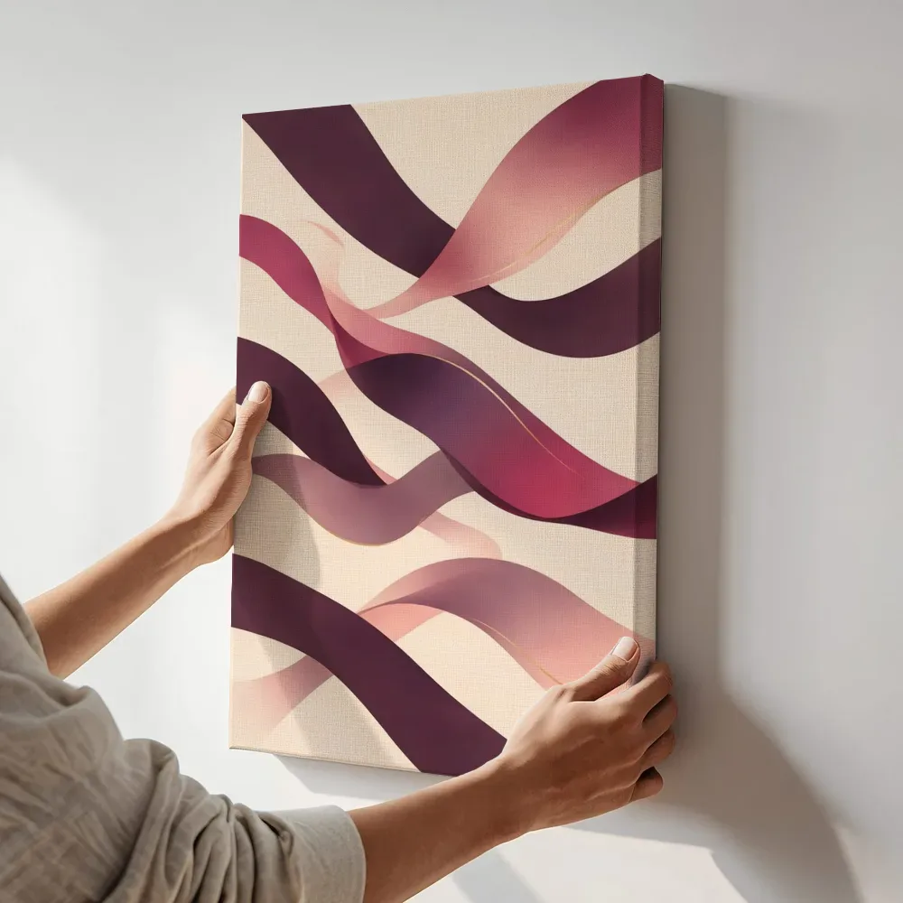 Sfeerimpressie: Lintvormen Organic Geometry in magenta terwijl het aan de muur wordt gehangen