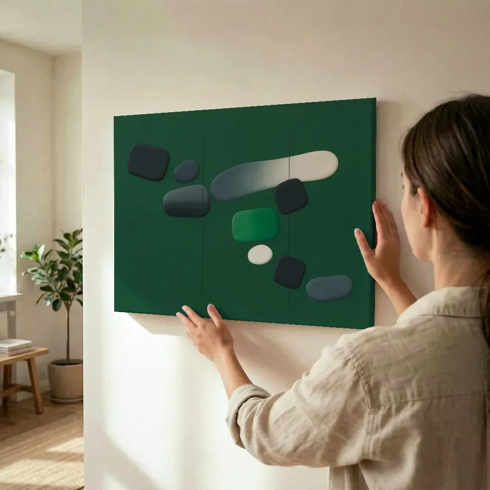 Sfeerimpressie: Losse kiezelstenen Organic Geometry in houtskoolgrijs terwijl het wordt opgehangen