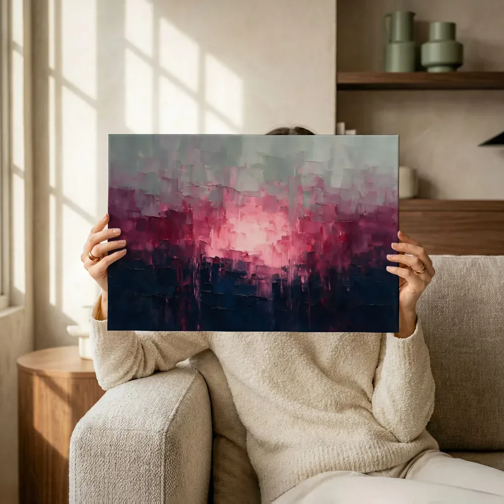 Sfeerimpressie: Marineblauw en magenta in drie lagen terwijl het omhoog wordt gehouden