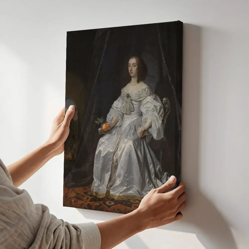 Sfeerimpressie: Maria Stuart, prinses van Oranje, als weduwe van Willem II van Bartholomeus van der Helst terwijl het aan de muur wordt gehangen