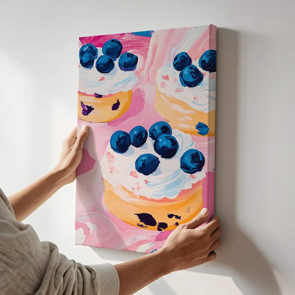 Sfeerimpressie: Mini cheesecakes met bosbessen terwijl het aan de muur wordt gehangen