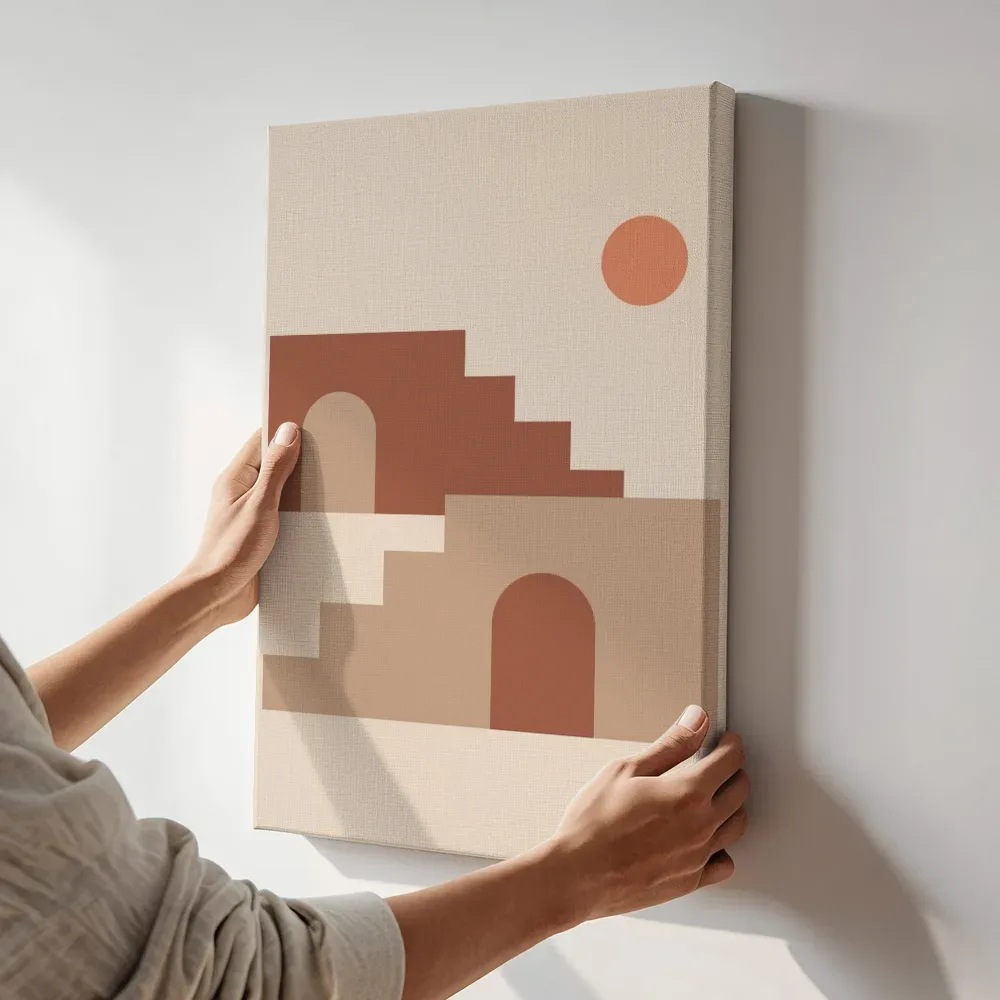 Sfeerimpressie: Minimalistische trappen in terracotta terwijl het aan de muur wordt gehangen