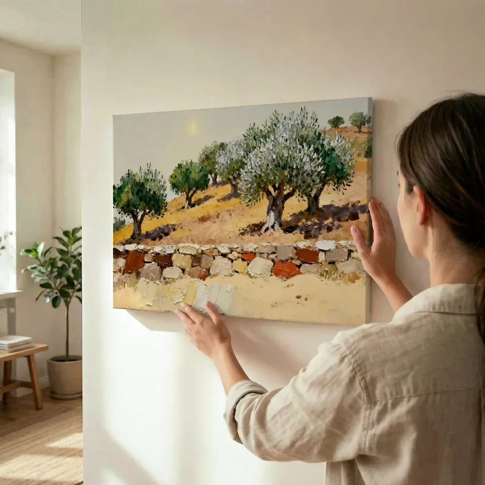 Sfeerimpressie: Olijfbomen achter een steenmuur terwijl het wordt opgehangen