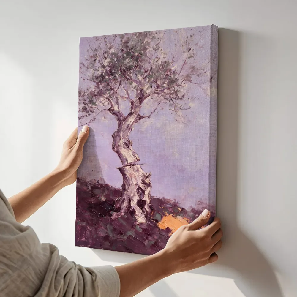 Sfeerimpressie: Olijfboom in fragmenten, lila terwijl het aan de muur wordt gehangen