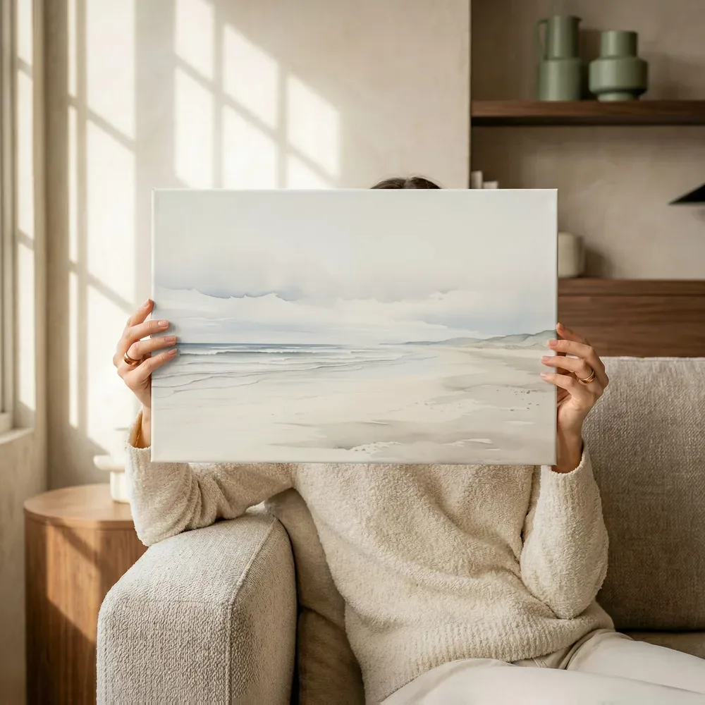 Sfeerimpressie: Onstuimige zee onder wolken terwijl het wordt opgehangen