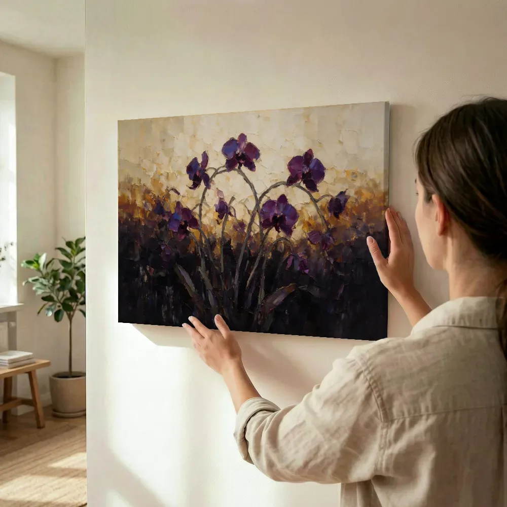 Sfeerimpressie: Orchidee in groepjes in violet terwijl het wordt opgehangen