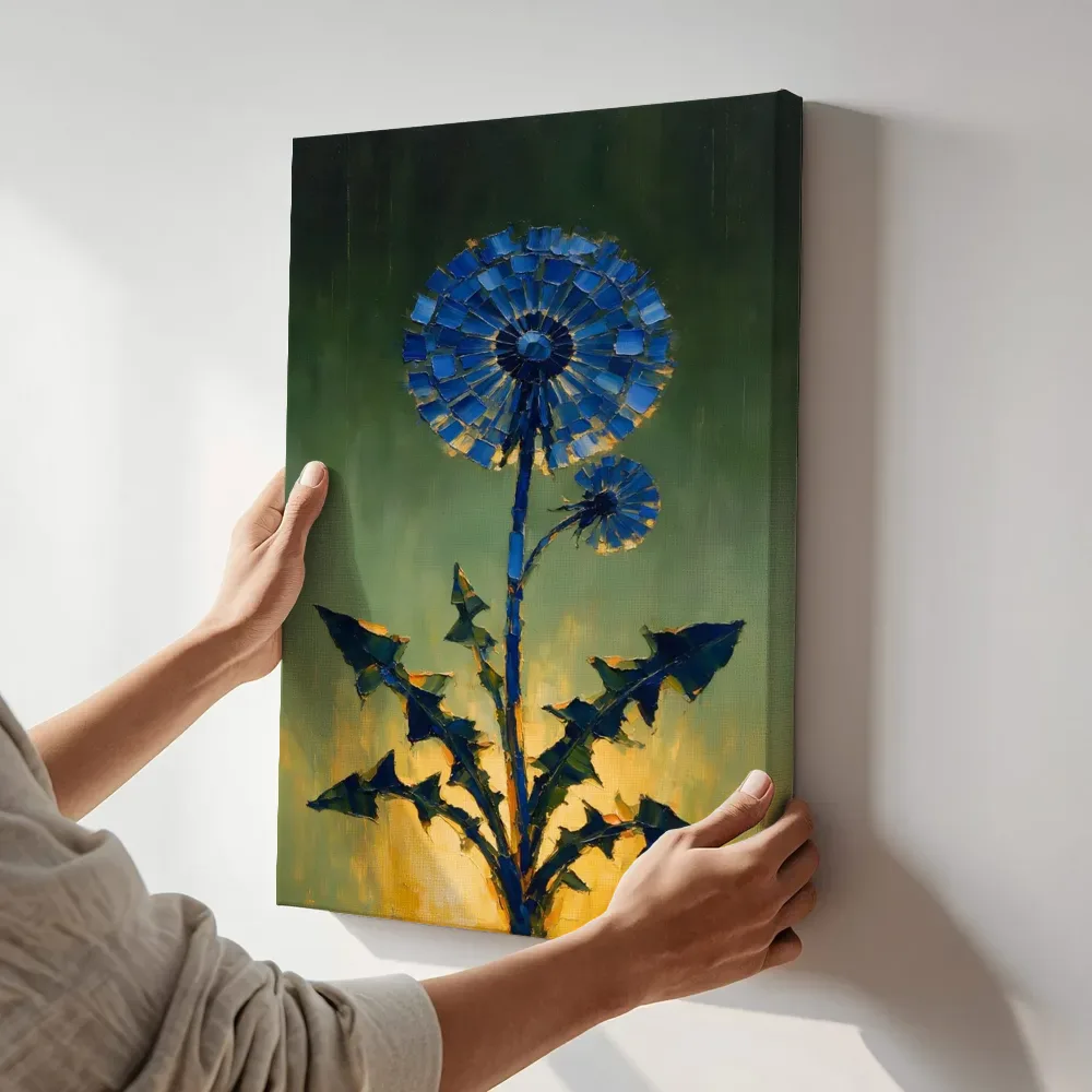 Sfeerimpressie: Paardenbloem in diepblauw terwijl het aan de muur wordt gehangen