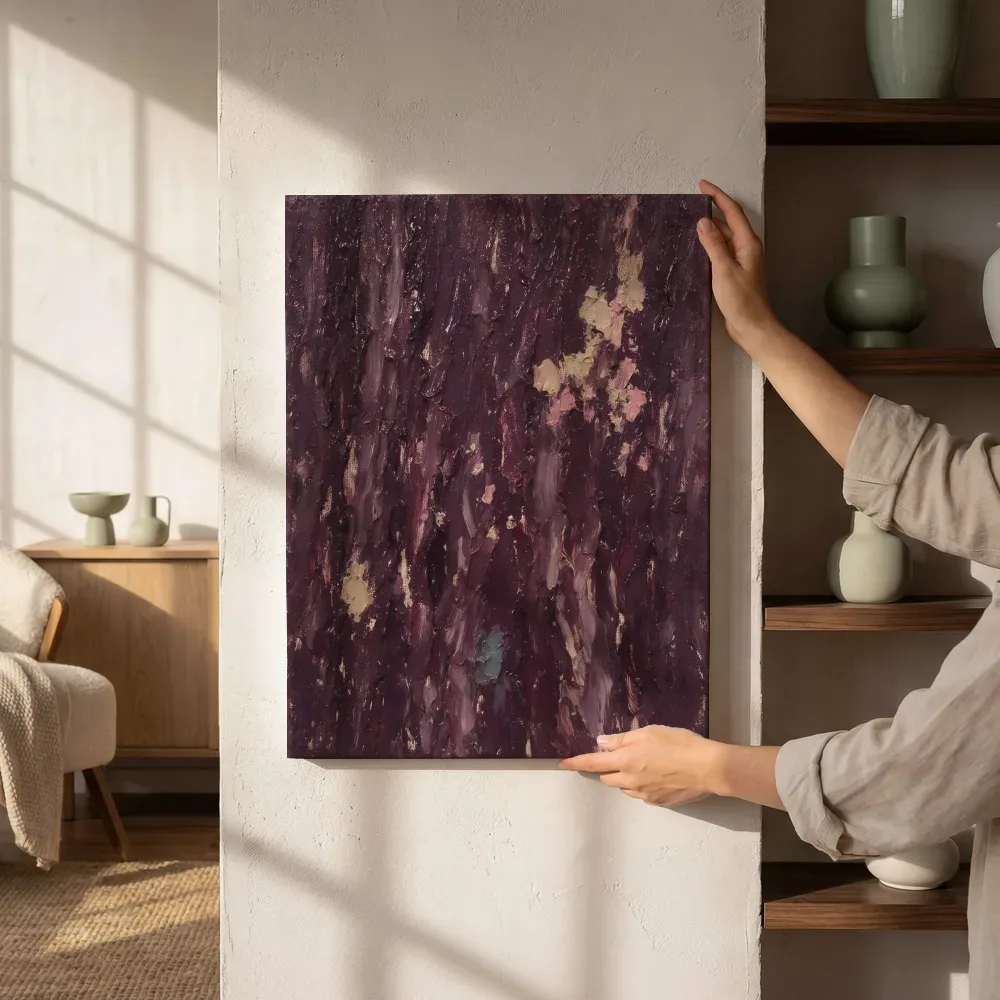 Sfeerimpressie: Paarse textuur in aubergine terwijl het zittend wordt getoond