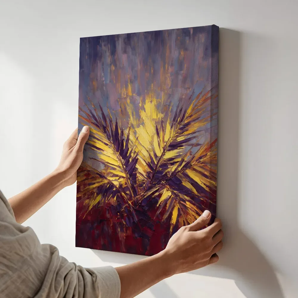 Sfeerimpressie: Palmboom onder de hemel in zwavelviolet terwijl het aan de muur wordt gehangen
