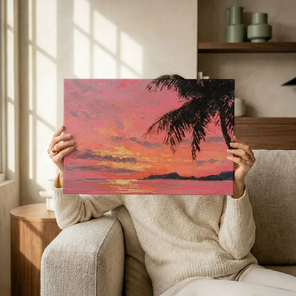 Sfeerimpressie: Palmtak boven zee bij zonsondergang terwijl het omhoog wordt gehouden