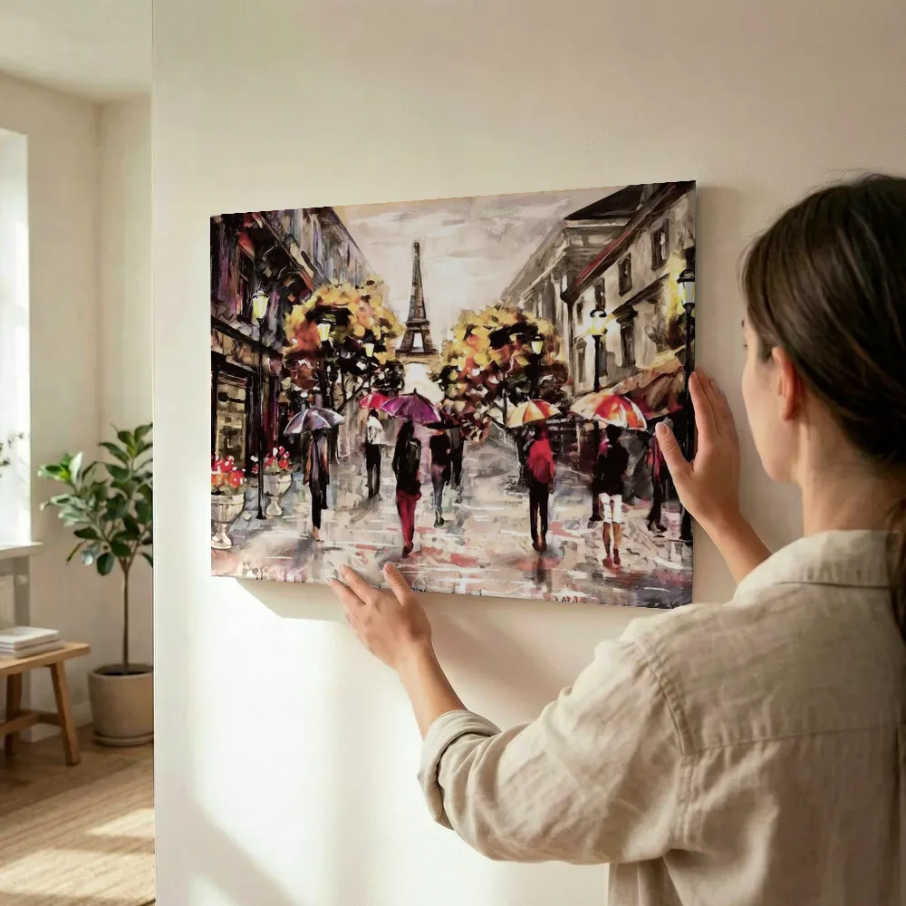 Sfeerimpressie: Parijse regenstraat panorama terwijl het wordt opgehangen