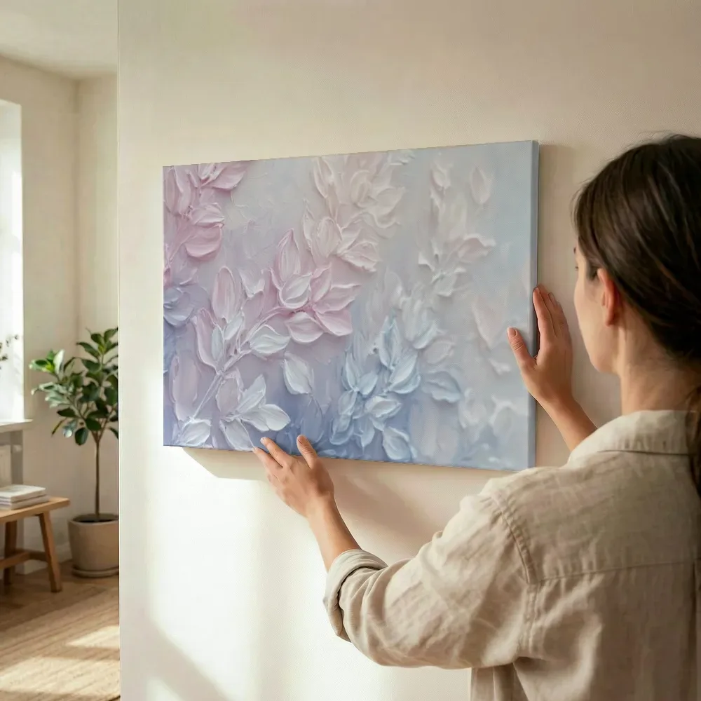 Sfeerimpressie: Pastel bloesemtak terwijl het wordt opgehangen