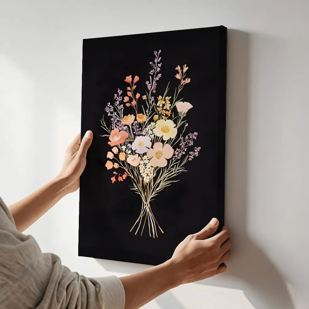 Sfeerimpressie: Pastel boeket op zwarte achtergrond terwijl het aan de muur wordt gehangen