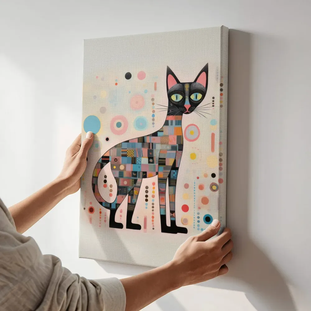 Sfeerimpressie: Patchwork kat terwijl het aan de muur wordt gehangen
