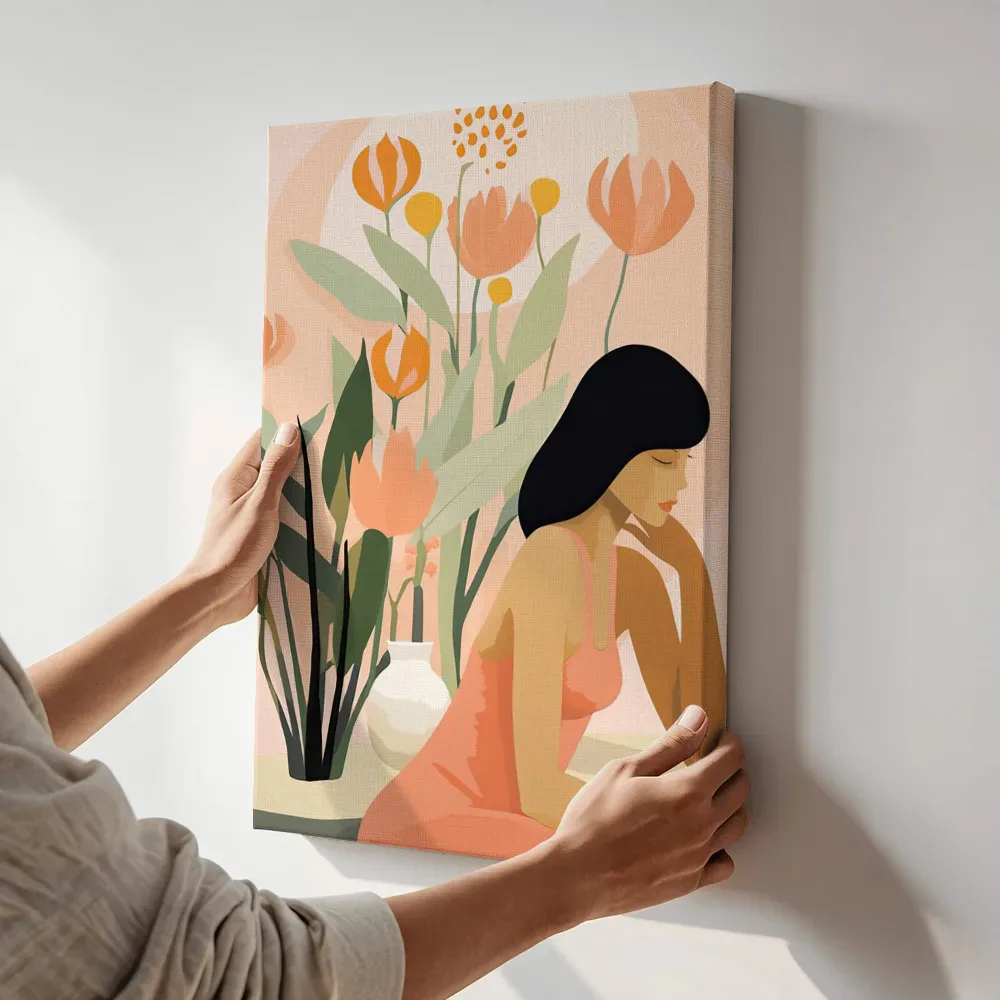 Sfeerimpressie: Peinzende vrouw tussen oranje tulpen terwijl het aan de muur wordt gehangen