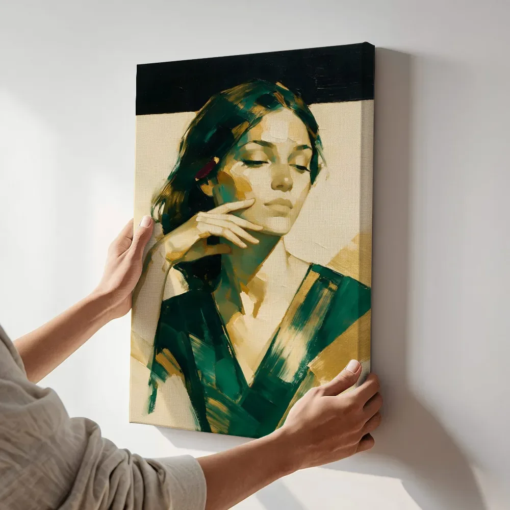 Sfeerimpressie: Portret, hand bij het gezicht, olieverf in smaragd en zwart terwijl het aan de muur wordt gehangen
