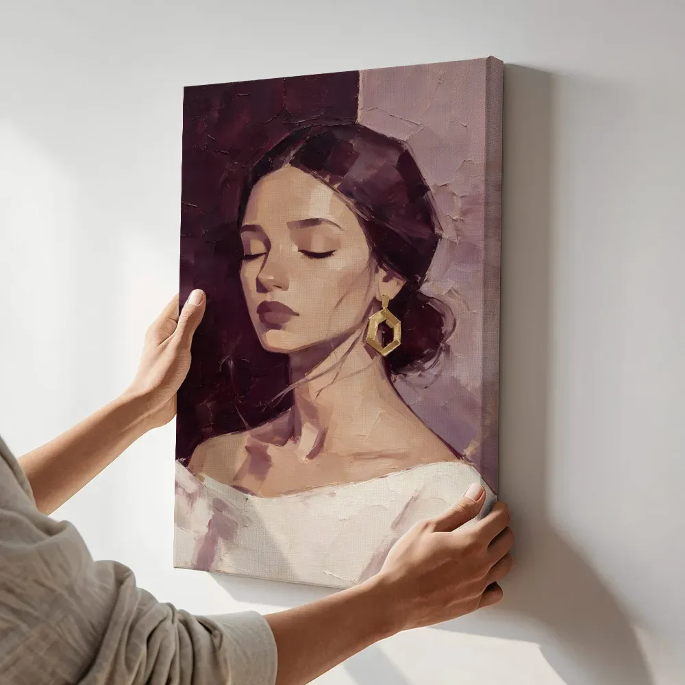 Sfeerimpressie: Portret met gesloten ogen, olieverf in pruim terwijl het aan de muur wordt gehangen