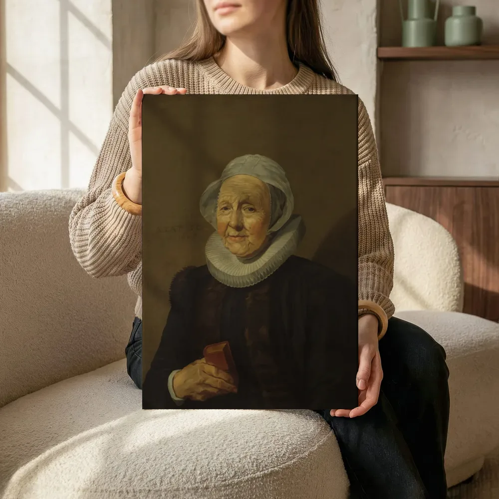 Sfeerimpressie: Portret van een 56-jaar oude vrouw van Frans Hals terwijl het zittend wordt getoond
