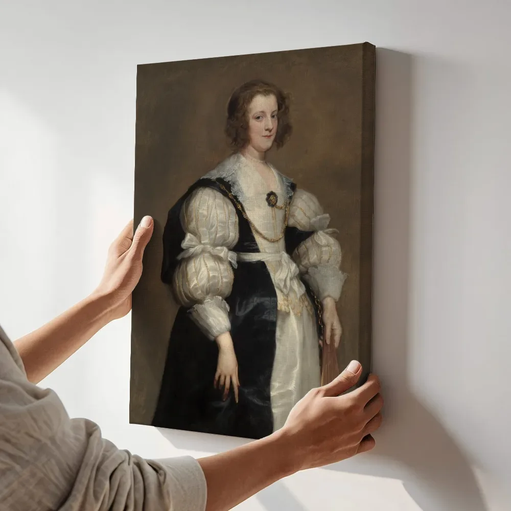 Sfeerimpressie: Portret van een vrouw met een gesloten waaier in de hand van Anthony van Dyck terwijl het aan de muur wordt gehangen