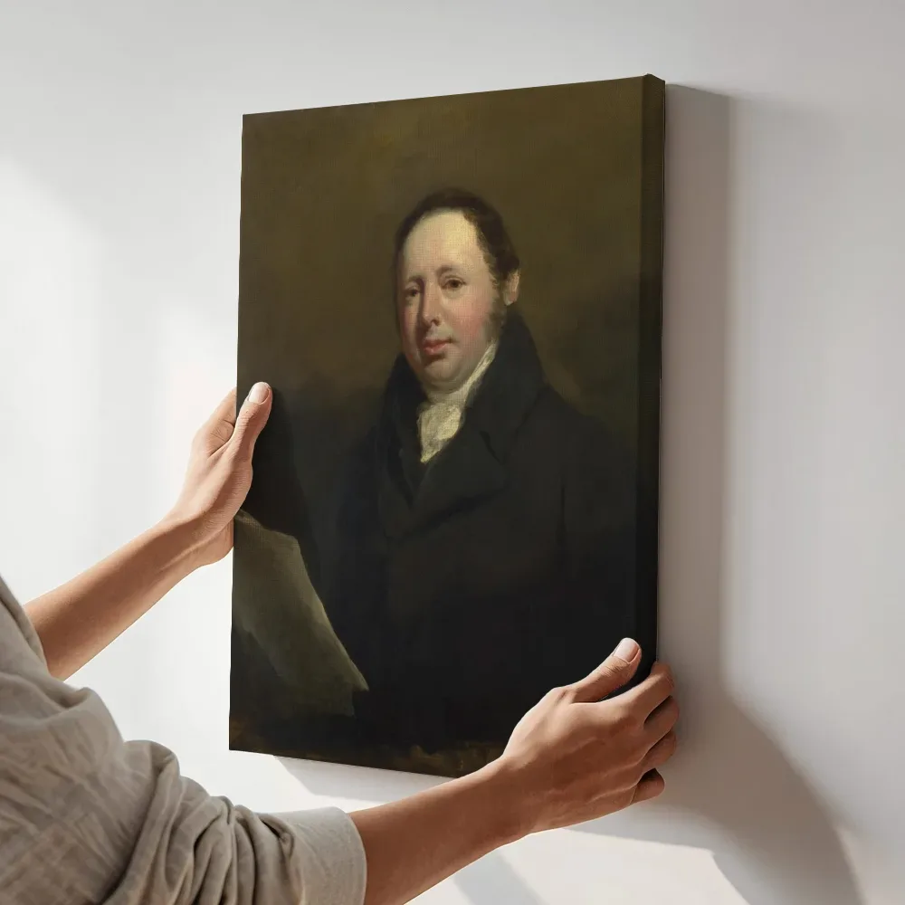 Sfeerimpressie: Portret van William Seguier (1772-1843) van John Jackson terwijl het aan de muur wordt gehangen