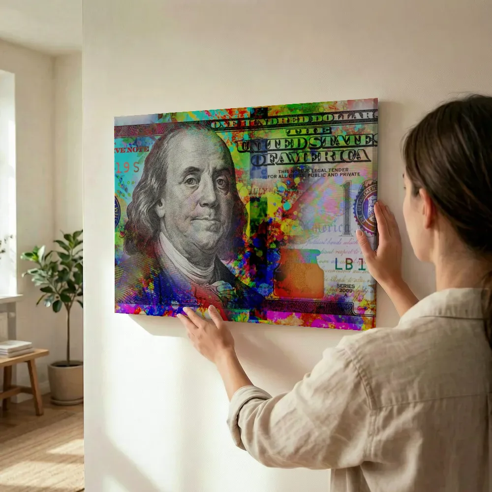 Sfeerimpressie: Psychedelisch dollarbiljet terwijl het wordt opgehangen