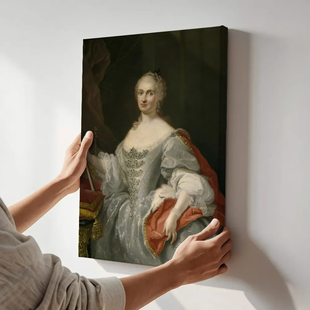 Sfeerimpressie: Koningin Maria Amalia van Saksen van Giuseppe Bonito terwijl het aan de muur wordt gehangen