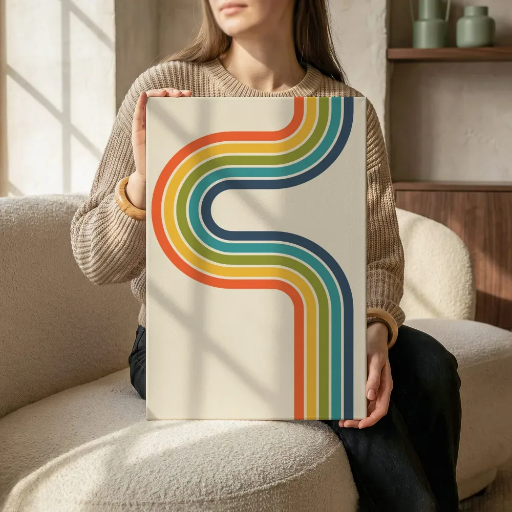 Sfeerimpressie: Retro s-vormige regenboogstrepen terwijl het zittend wordt getoond