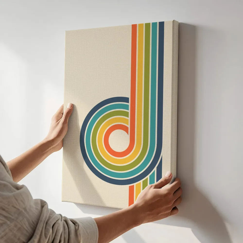 Sfeerimpressie: Retro spiraalstrepen in regenboogkleuren naast de kast