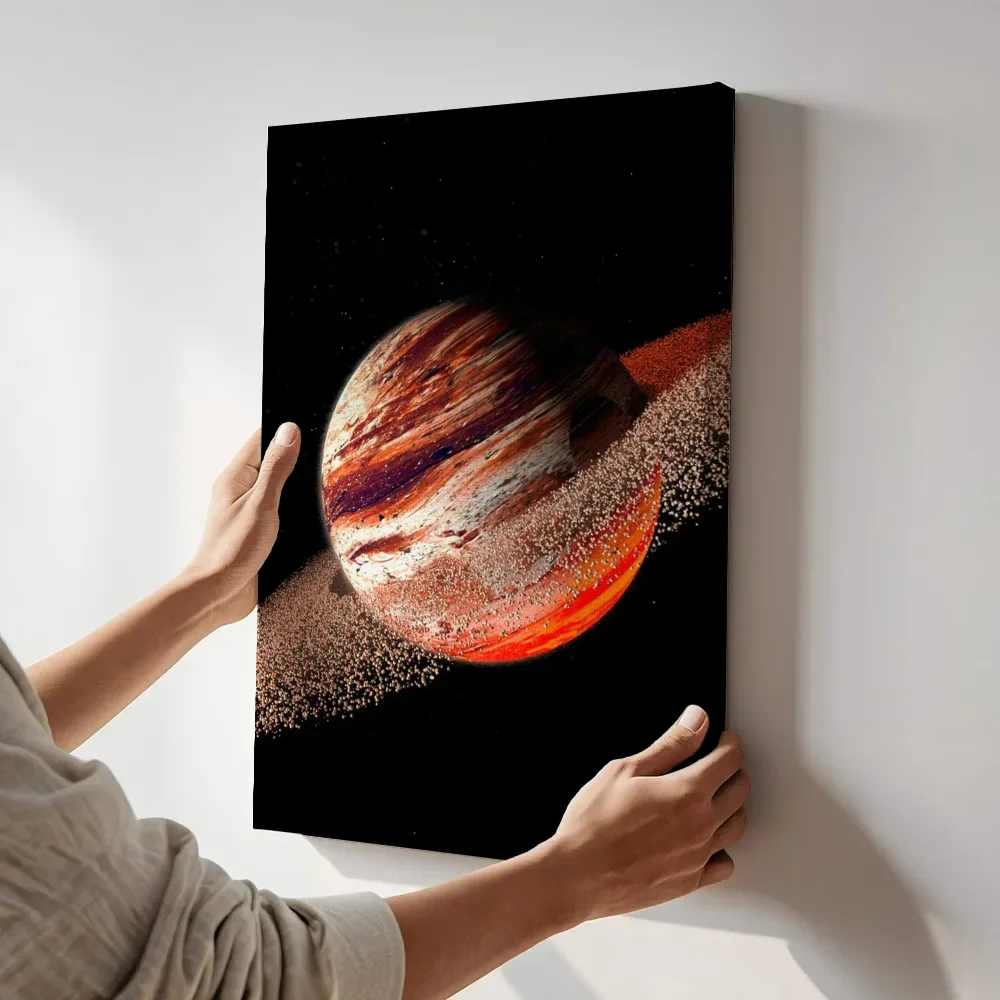 Sfeerimpressie: Ringplaneet in het duister van de ruimte terwijl het aan de muur wordt gehangen