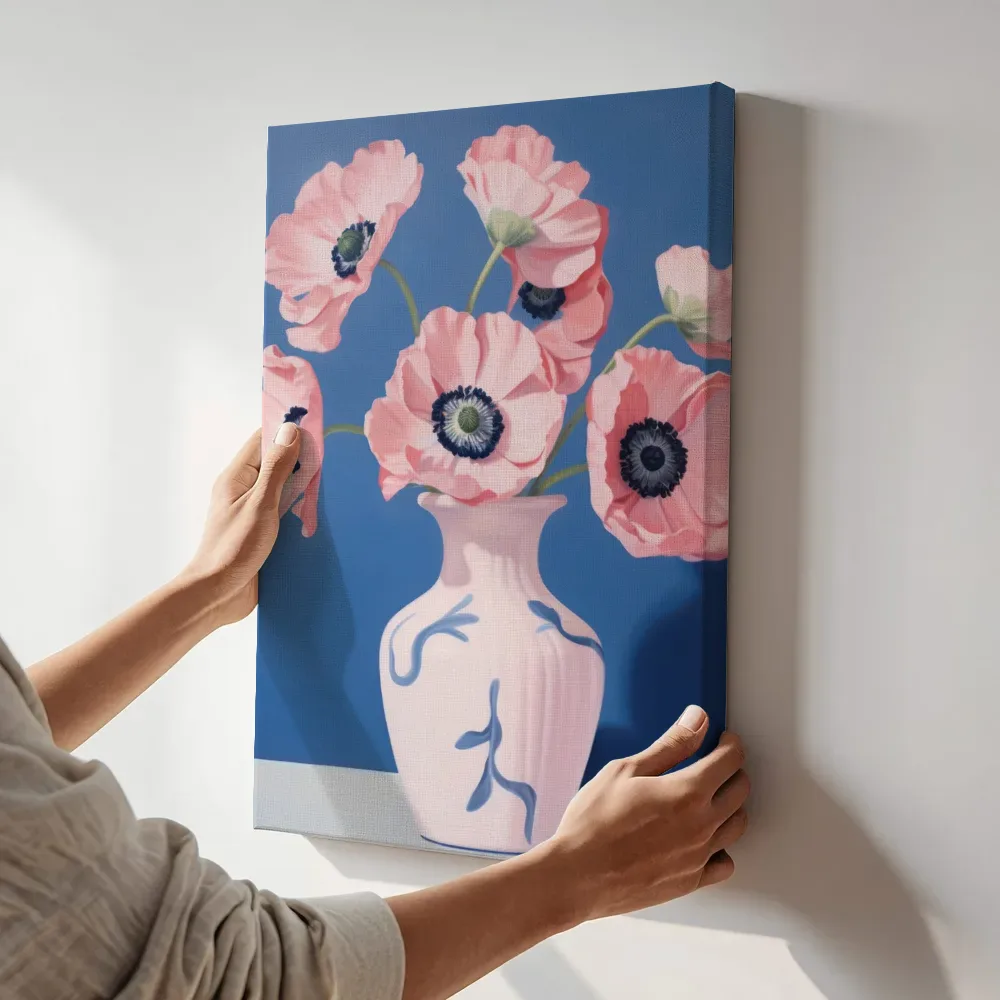 Sfeerimpressie: Roze anemonen terwijl het aan de muur wordt gehangen