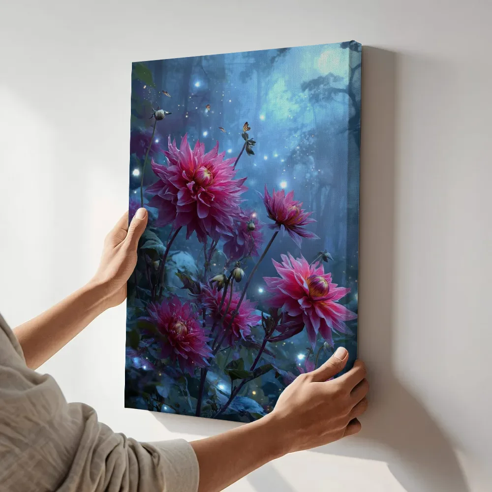 Sfeerimpressie: Roze dahlia's in het blauwe bos naast de kast